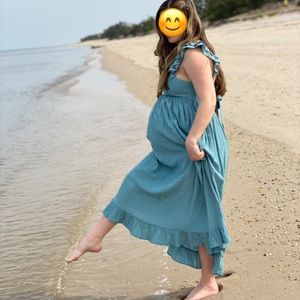 Maxi dress worn once for my maternity photoshoot